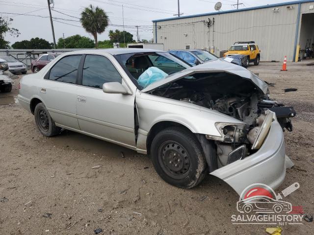 4T1BG22K5YU640283 2000 TOYOTA CAMRY photo no. 4