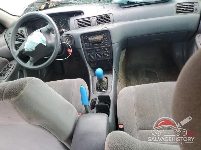 4T1BG22K5YU640283 2000 TOYOTA CAMRY photo no. 8