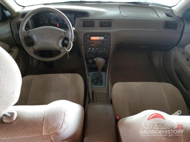4T1BG22K9YU761687 2000 TOYOTA CAMRY photo no. 8