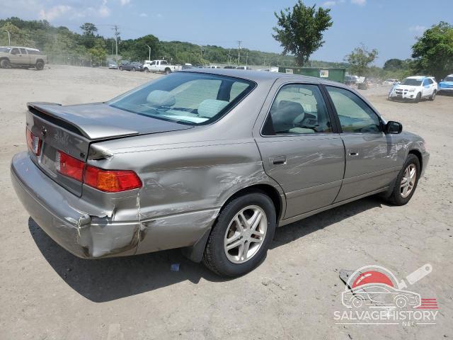 JT2BG22K5Y0487473 2000 TOYOTA CAMRY photo no. 3