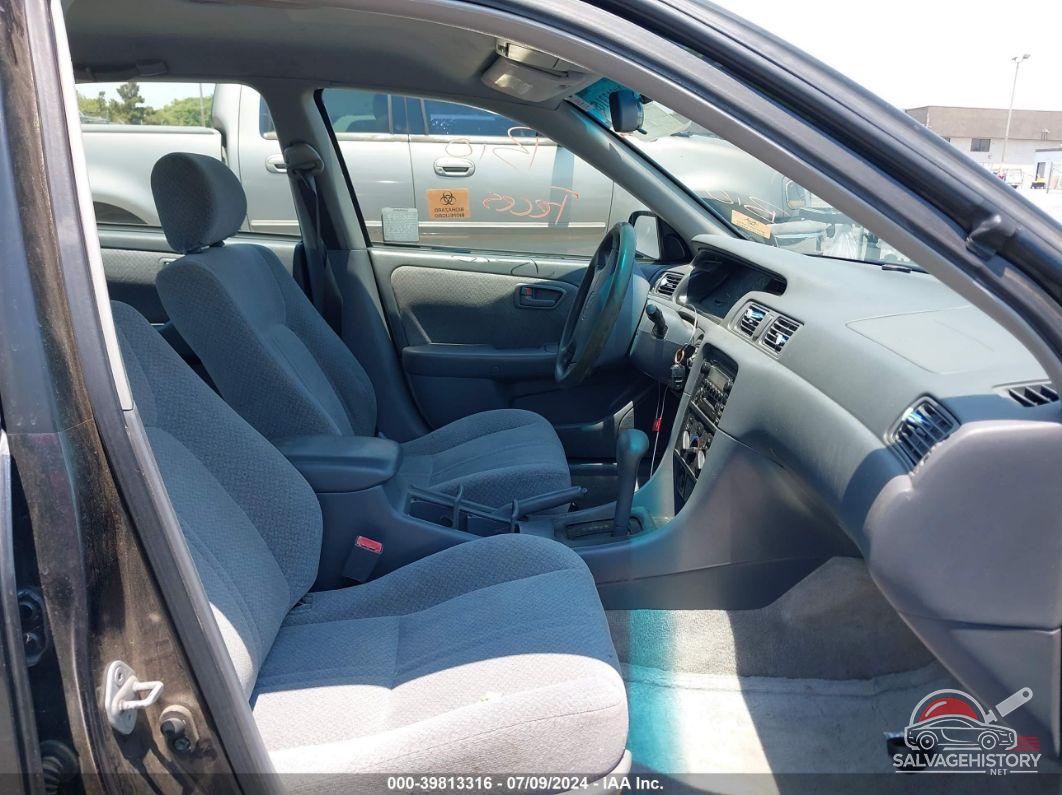 JT2BG22K010603765 2001 TOYOTA CAMRY photo no. 5