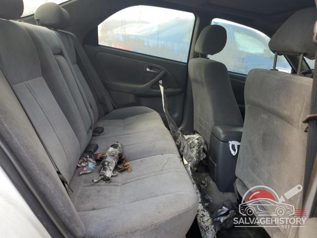 JT2BG22K810574032 2001 TOYOTA CAMRY photo no. 10