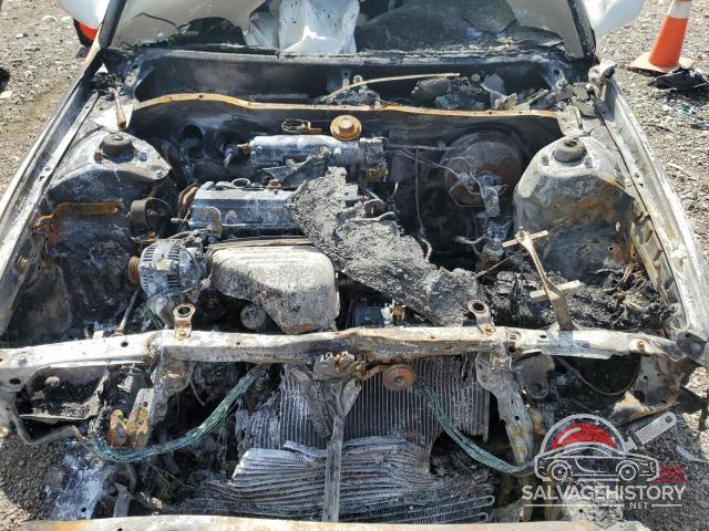 JT2BG22K810574032 2001 TOYOTA CAMRY photo no. 11