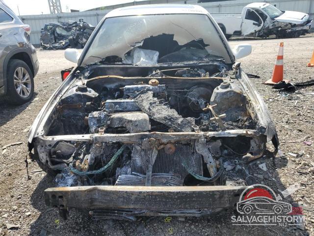 JT2BG22K810574032 2001 TOYOTA CAMRY photo no. 5