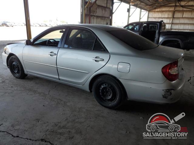 4T1BE30KX2U045046 2002 TOYOTA CAMRY photo no. 2