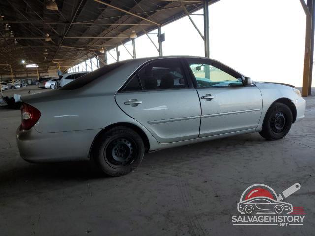 4T1BE30KX2U045046 2002 TOYOTA CAMRY photo no. 3