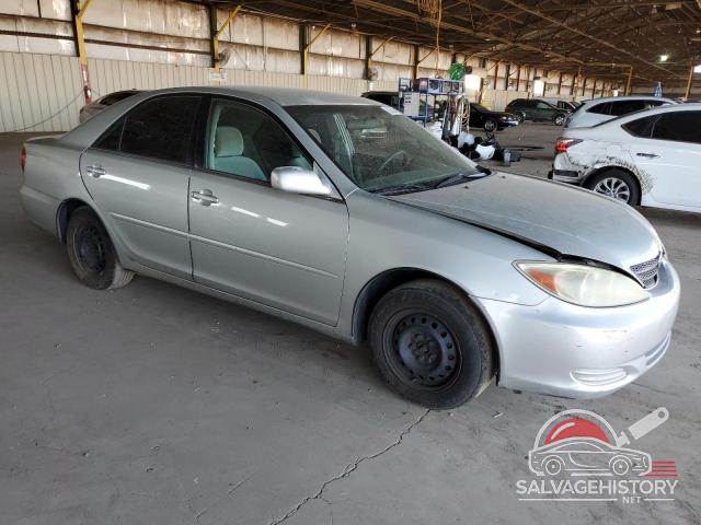 4T1BE30KX2U045046 2002 TOYOTA CAMRY photo no. 4