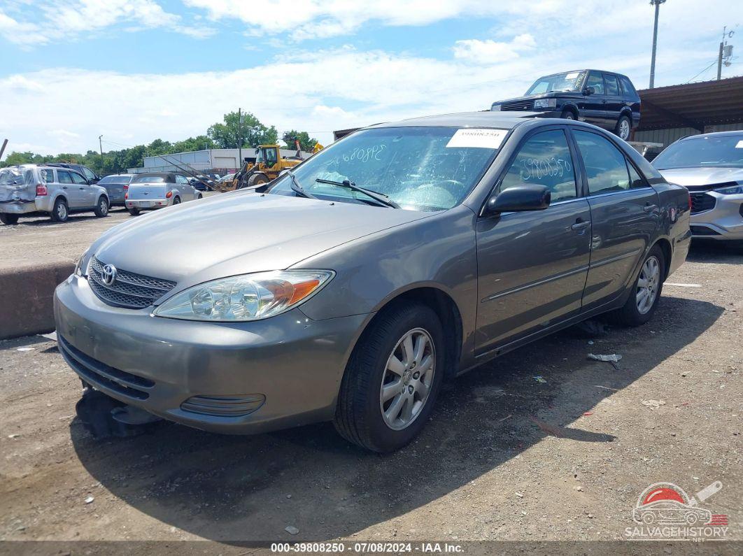 4T1BF30K52U519188 2002 TOYOTA CAMRY photo no. 2