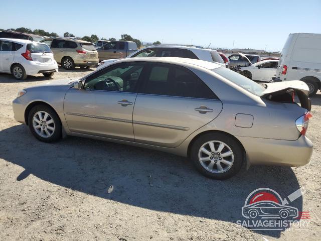 JTDBE30K020132594 2002 TOYOTA CAMRY photo no. 2