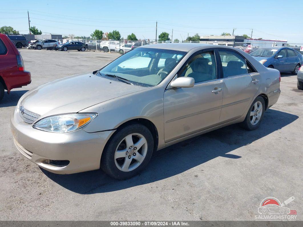 JTDBE32K720016841 2002 TOYOTA CAMRY photo no. 2