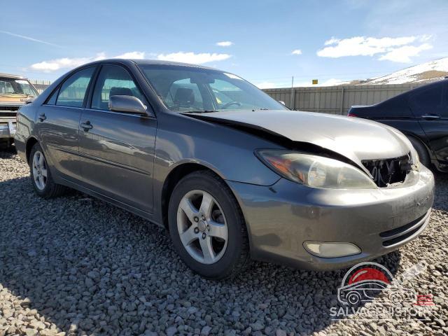 JTDBE32K820010272 2002 TOYOTA CAMRY photo no. 4