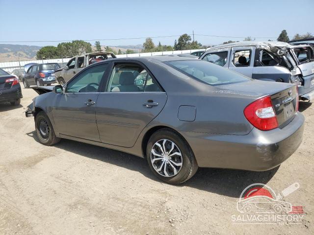 JTDBE32K820117340 2002 TOYOTA CAMRY photo no. 2