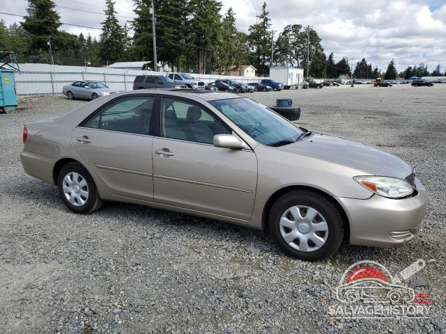 JTDBE32K840268715 2004 TOYOTA CAMRY photo no. 4