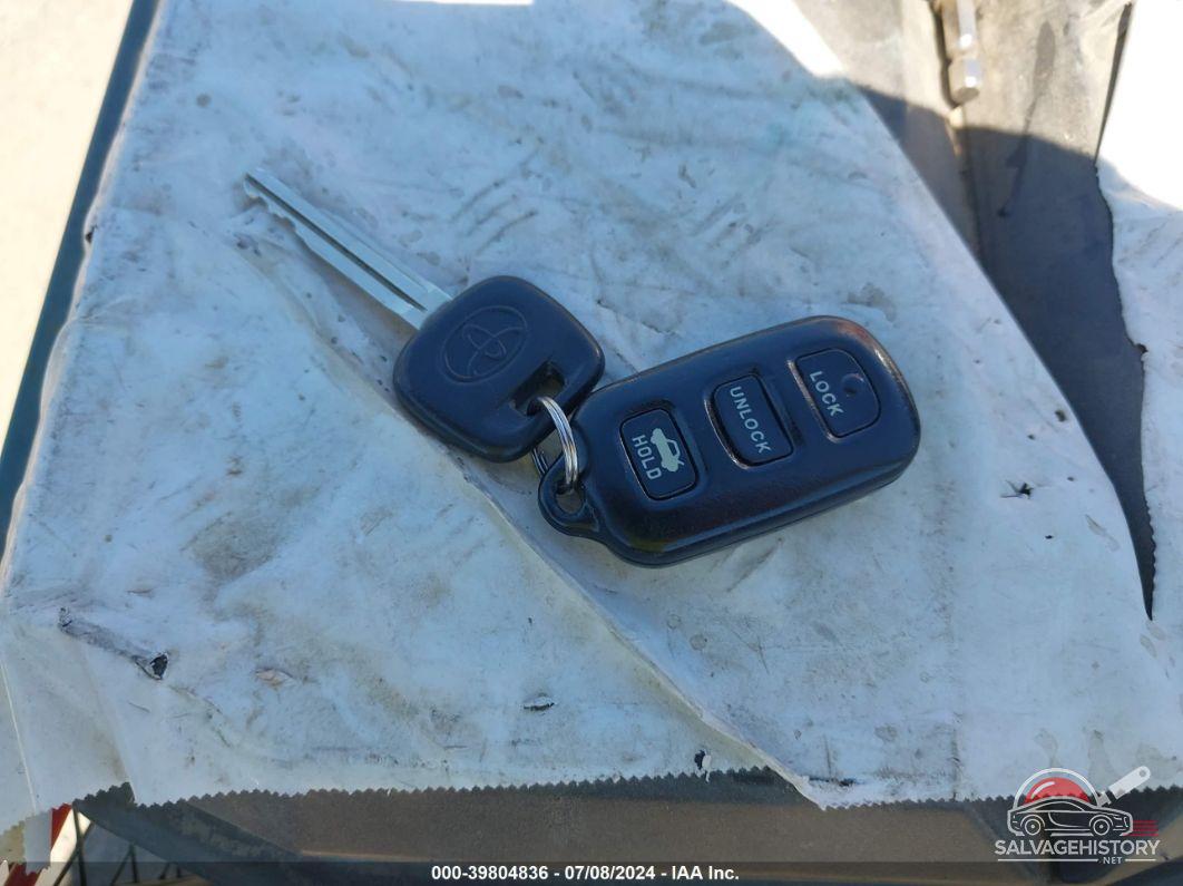 JTDBE32KX40274435 2004 TOYOTA CAMRY photo no. 11