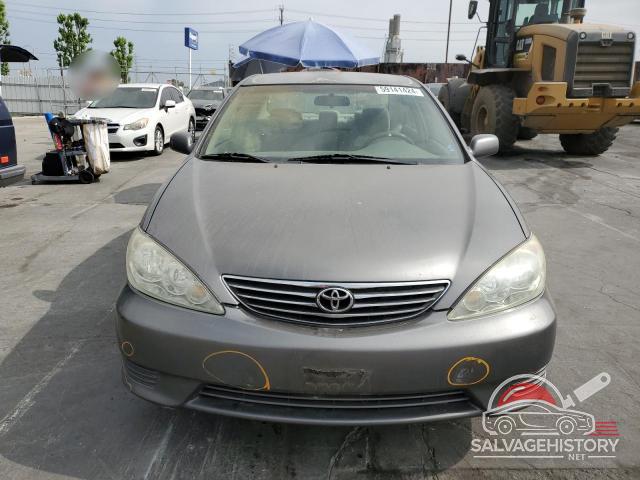 4T1BE30KX5U601098 2005 TOYOTA CAMRY photo no. 5