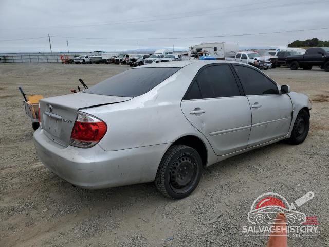 4T1BE32K25U967960 2005 TOYOTA CAMRY photo no. 3