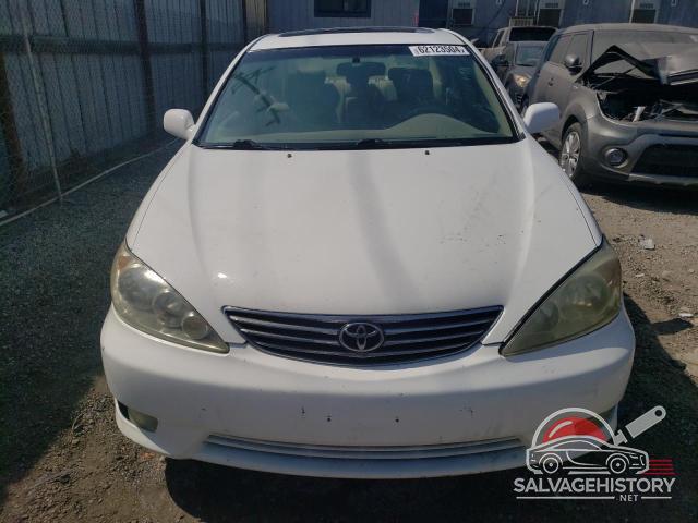 4T1BF32K95U097976 2005 TOYOTA CAMRY photo no. 5