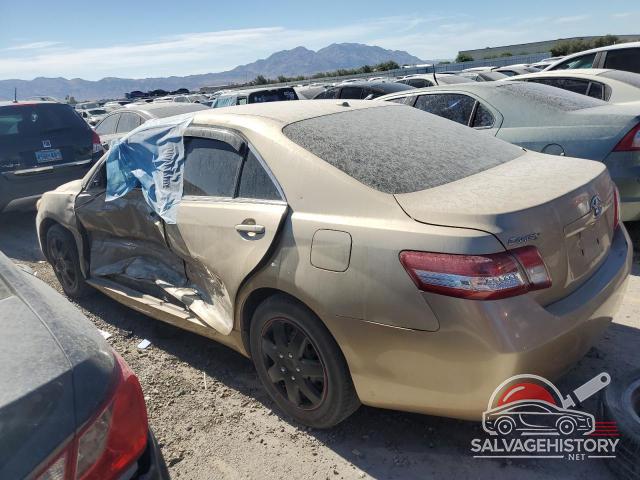 4T1BF3EK1BU223268 2011 TOYOTA CAMRY photo no. 2