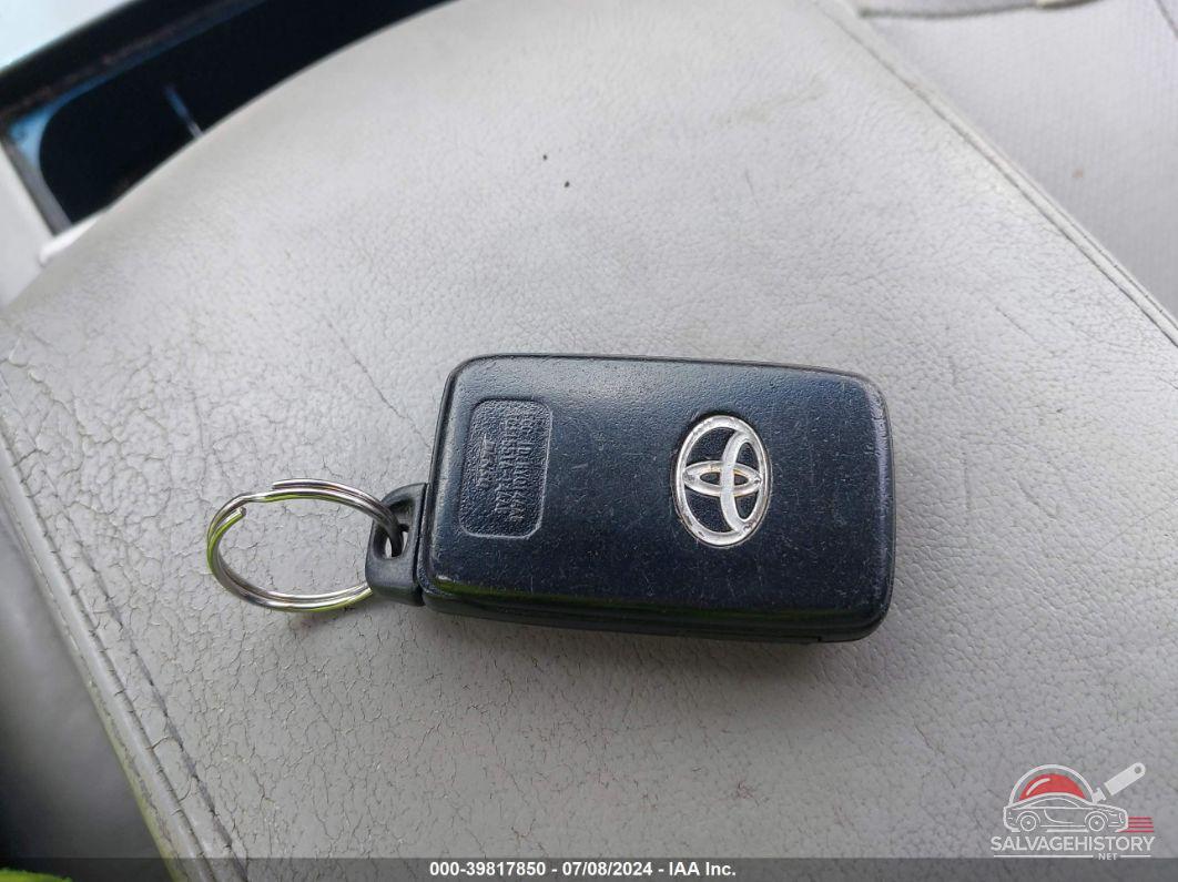 4T1BF3EK1BU655536 2011 TOYOTA CAMRY photo no. 11