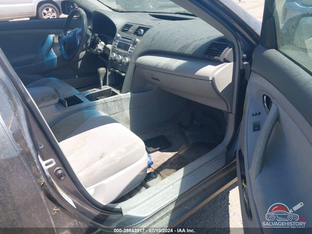 4T1BF3EK2BU690537 2011 TOYOTA CAMRY photo no. 5