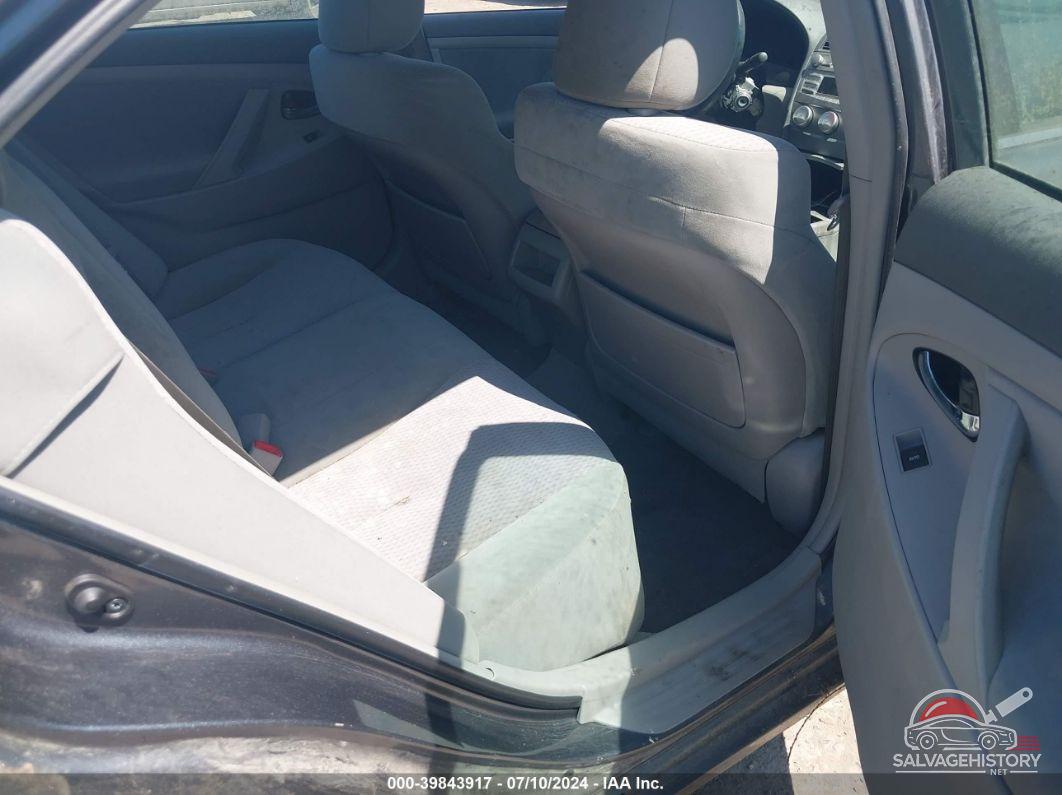 4T1BF3EK2BU690537 2011 TOYOTA CAMRY photo no. 8