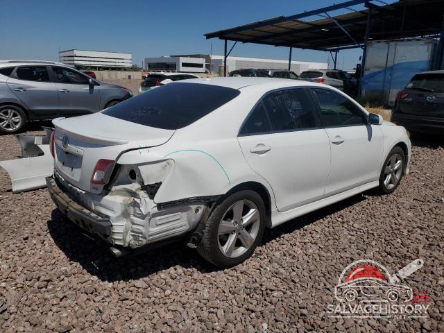 4T1BF3EK3BU620674 2011 TOYOTA CAMRY photo no. 3