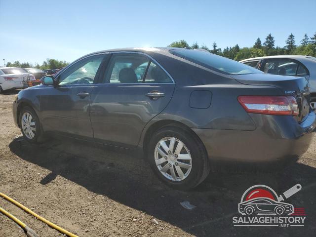 4T1BF3EK7BU226000 2011 TOYOTA CAMRY photo no. 2