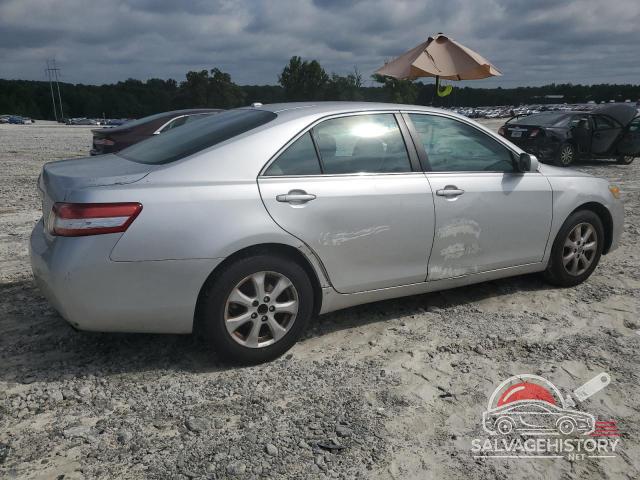 4T1BF3EK8BU690252 2011 TOYOTA CAMRY photo no. 3