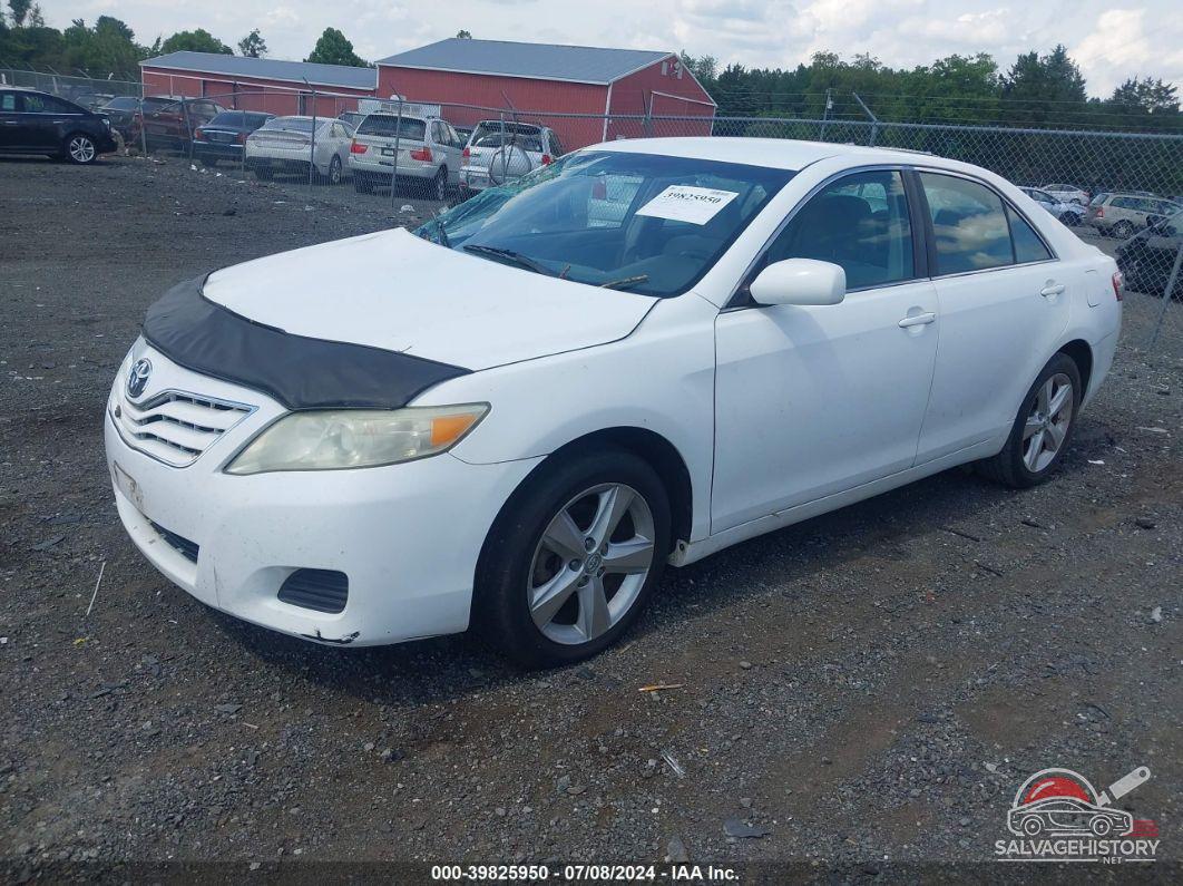 4T1BF3EK9BU651735 2011 TOYOTA CAMRY photo no. 2