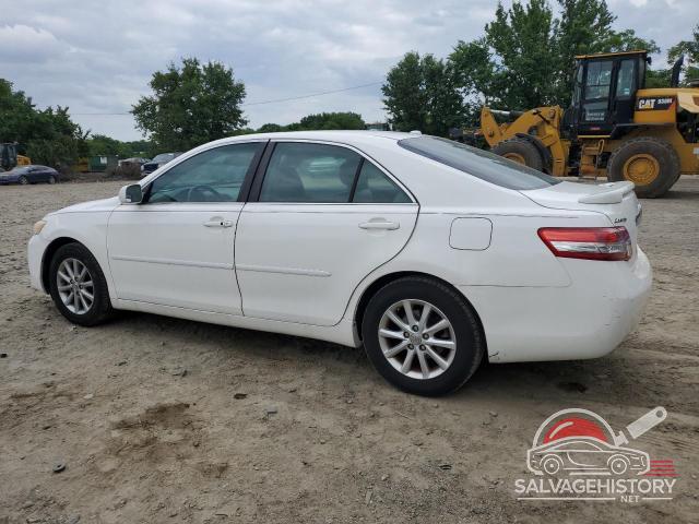 4T1BF3EK9BU745761 2011 TOYOTA CAMRY photo no. 2