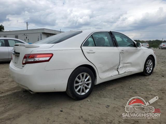 4T1BF3EK9BU745761 2011 TOYOTA CAMRY photo no. 3
