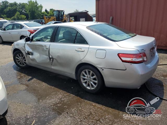 4T1BK3EK1BU613296 2011 TOYOTA CAMRY photo no. 2