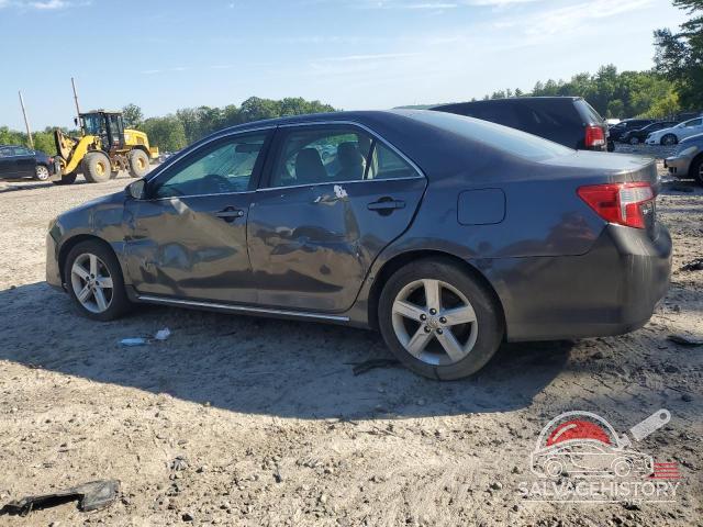 4T1BF1FK3CU075497 2012 TOYOTA CAMRY photo no. 2