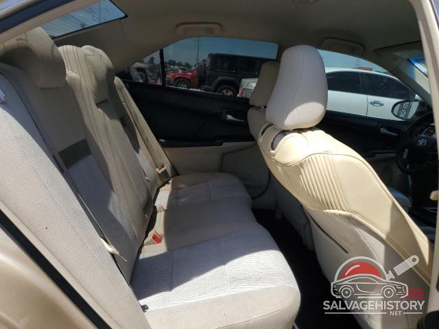 4T4BF1FK1CR212765 2012 TOYOTA CAMRY photo no. 10