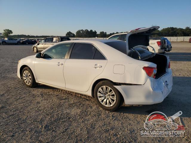 4T4BF1FK5CR266568 2012 TOYOTA CAMRY photo no. 2