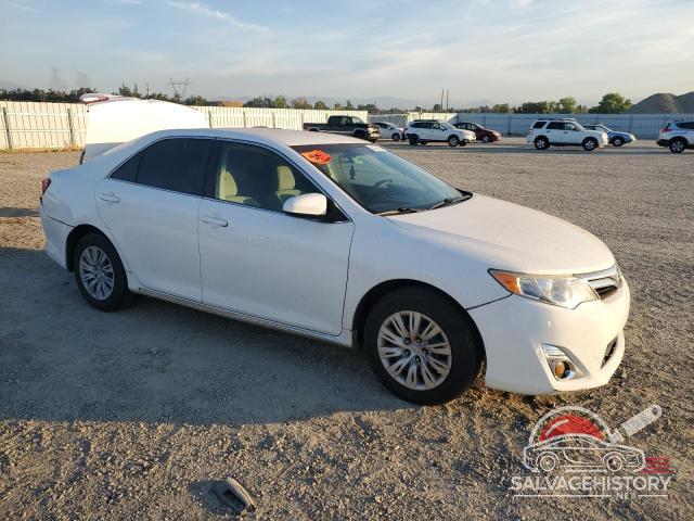 4T4BF1FK5CR266568 2012 TOYOTA CAMRY photo no. 4