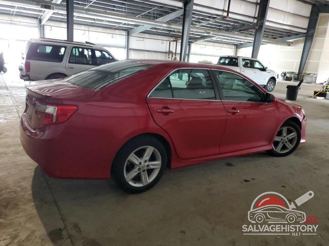 4T1BF1FK5DU726064 2013 TOYOTA CAMRY photo no. 3