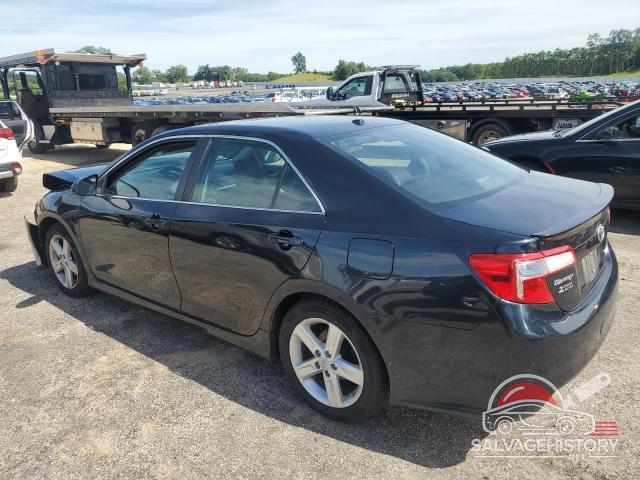 4T1BF1FKXDU214476 2013 TOYOTA CAMRY photo no. 2