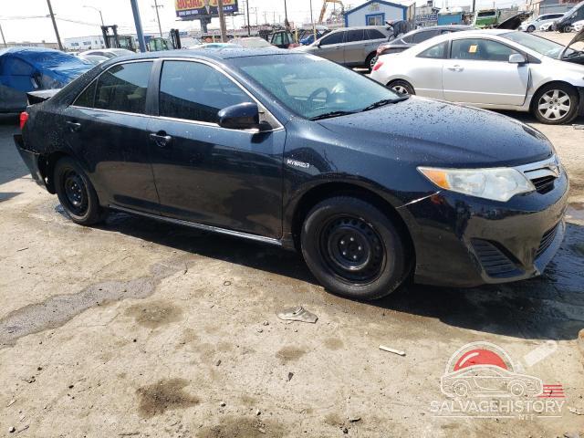 4T1BD1FK6EU119405 2014 TOYOTA CAMRY photo no. 4