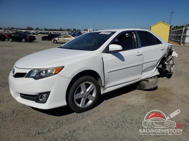 4T1BF1FK0EU832830 2014 TOYOTA CAMRY photo no. 10