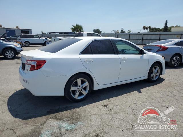 4T1BF1FK1EU352151 2014 TOYOTA CAMRY photo no. 3