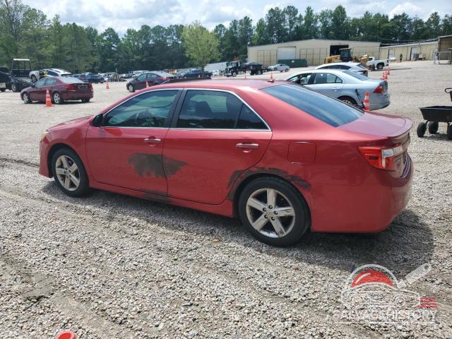 4T1BF1FK1EU756700 2014 TOYOTA CAMRY photo no. 2