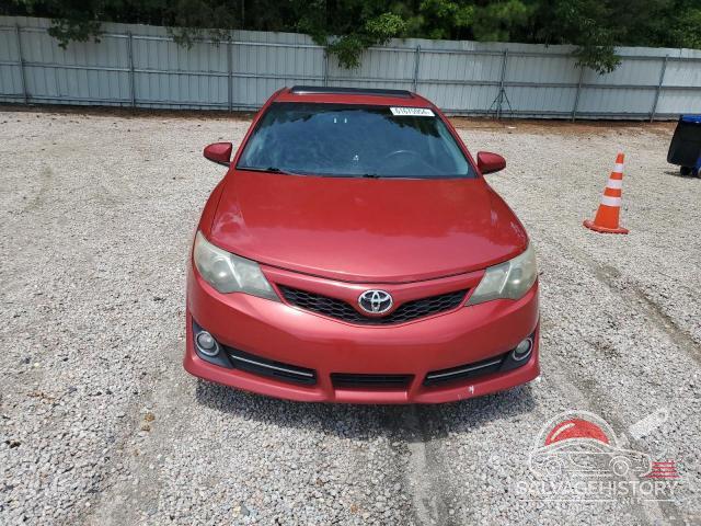 4T1BF1FK1EU756700 2014 TOYOTA CAMRY photo no. 5