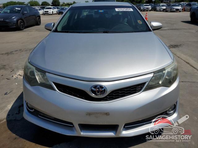 4T1BF1FK2EU349940 2014 TOYOTA CAMRY photo no. 5