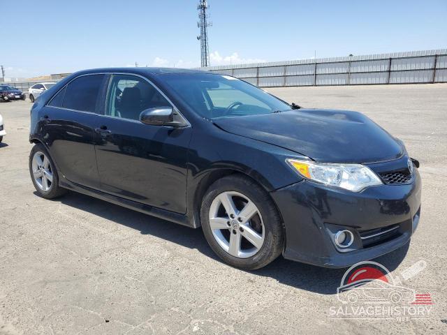 4T1BF1FK2EU732342 2014 TOYOTA CAMRY photo no. 4