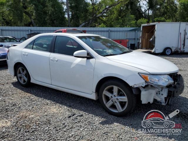 4T1BF1FK2EU790905 2014 TOYOTA CAMRY photo no. 4