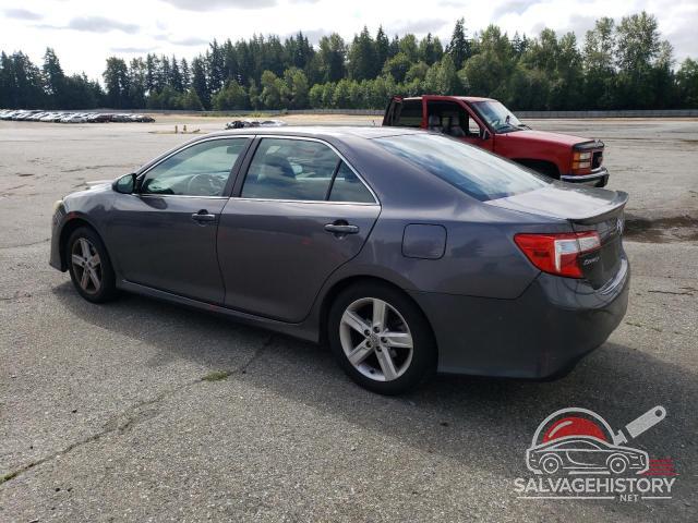 4T1BF1FK3EU411300 2014 TOYOTA CAMRY photo no. 2
