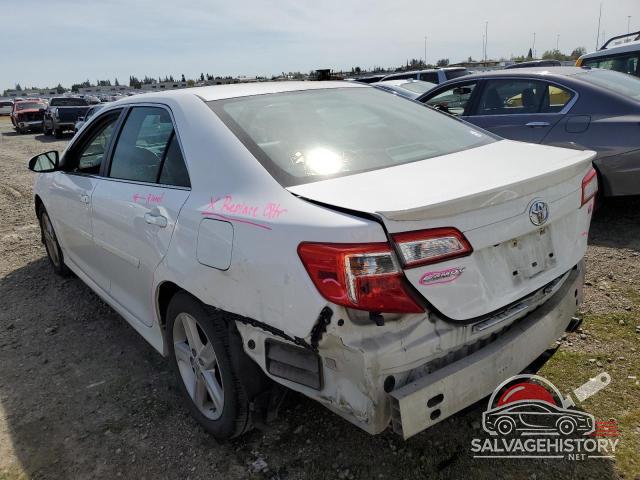 4T1BF1FK4EU386794 2014 TOYOTA CAMRY photo no. 2