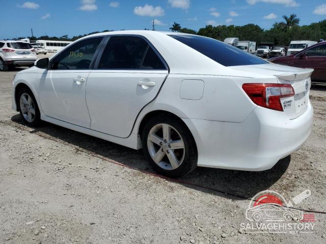 4T1BF1FK6EU388160 2014 TOYOTA CAMRY photo no. 2