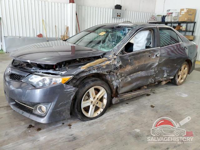 4T1BF1FK8EU418114 2014 TOYOTA CAMRY photo no. 18